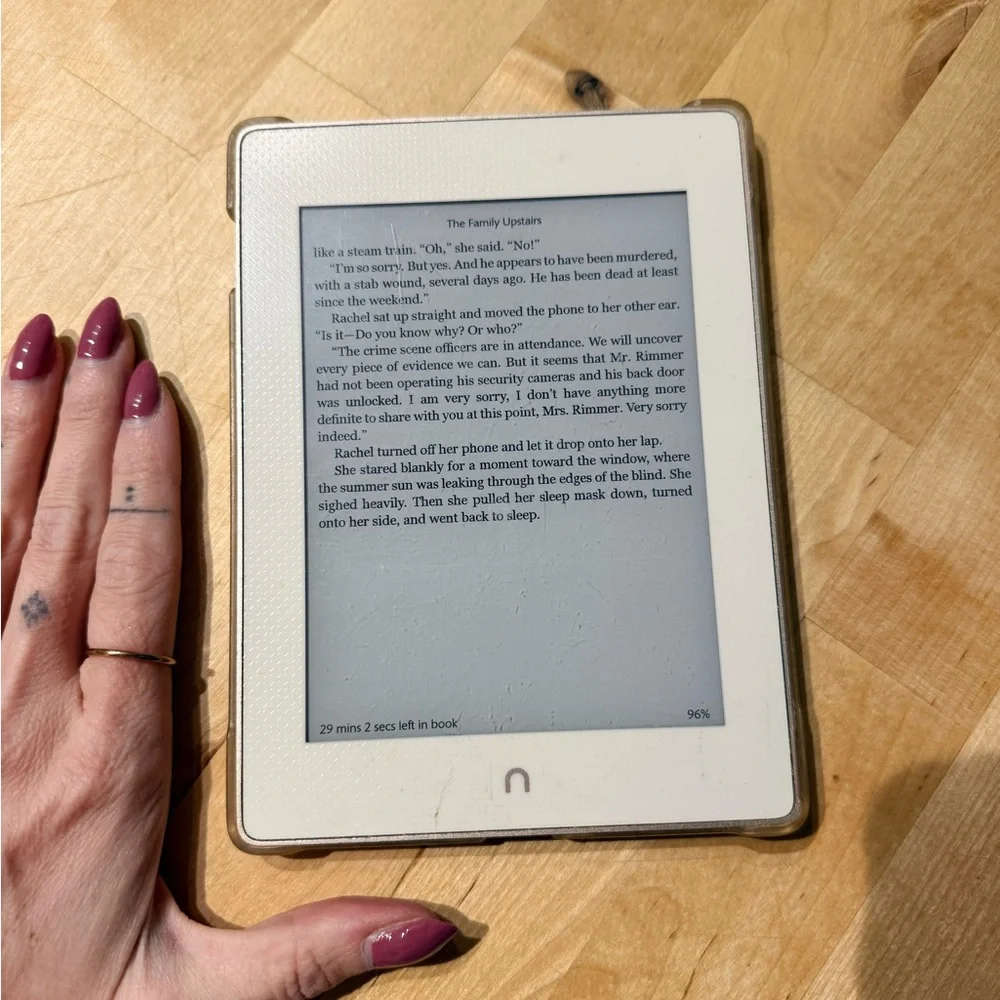 Nook E-Reader with case
